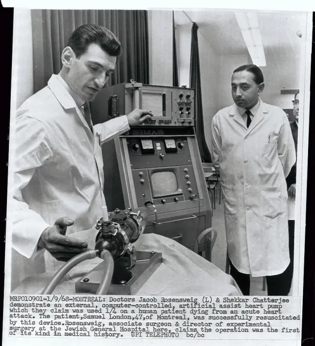 Framed Print : Doctors Using New Heart Machine Framed Print : Doctors Using New Heart Machine