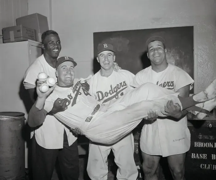Framed Print : Dodgers Teammates Carrying Duke Snider in Celebration of Victory Framed Print : Dodgers Teammates Carrying Duke Snider in Celebration of Victory