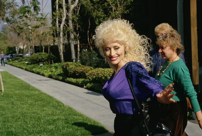 Framed Print : Dolly Parton Framed Print : Dolly Parton