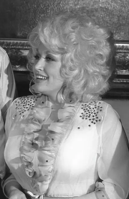 Framed Print : Dolly Parton In New York Framed Print : Dolly Parton In New York
