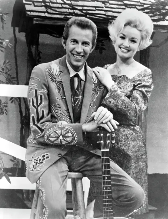 Framed Print : Dolly Parton & Porter Wagoner Framed Print : Dolly Parton & Porter Wagoner