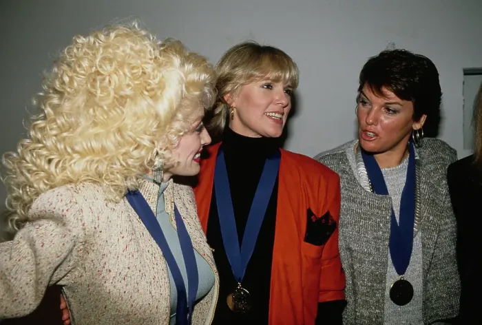 Framed Print : Dolly Parton, Sharon Gless And Tyne Daly Attend Ms Magazine's Women of the Year Ceremony Framed Print : Dolly Parton, Sharon Gless And Tyne Daly Attend Ms Magazine's Women of the Year Ceremony