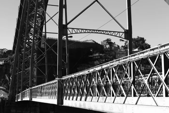 Framed Print : Dom LuAis I Bridge in Porto, Portugal Framed Print : Dom LuAis I Bridge in Porto, Portugal