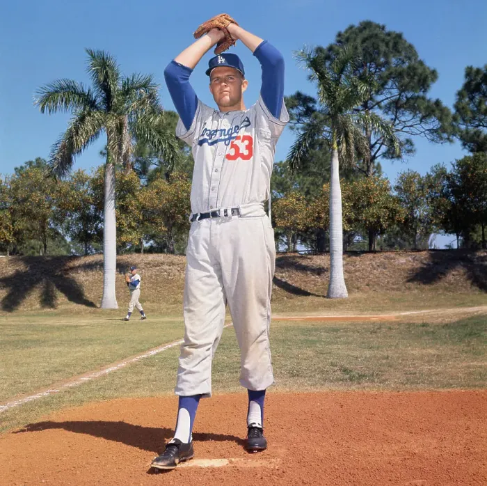 Framed Print : Don Drysdale Pitching Framed Print : Don Drysdale Pitching
