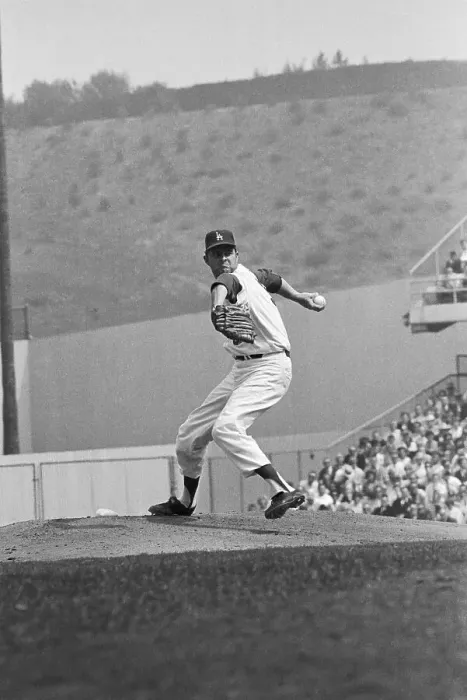 Framed Print : Don Drysdale About to Throw Pitch Framed Print : Don Drysdale About to Throw Pitch