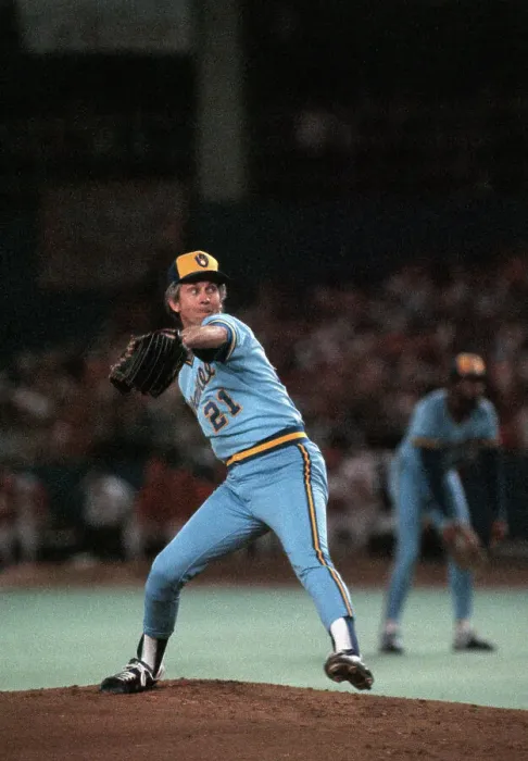 Framed Print : Don Sutton Pitching