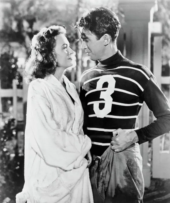 Framed Print : Donna Reed and James Stewart in It's a Wonderful Life Framed Print : Donna Reed and James Stewart in It's a Wonderful Life