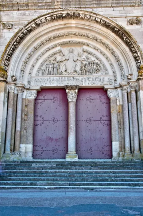 Framed Print : Door of VA zelay Abbey at old town of VA zelay at Yonne department in France Framed Print : Door of VA zelay Abbey at old town of VA zelay at Yonne department in France