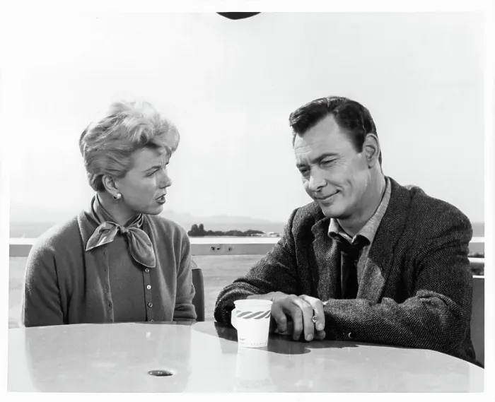 Framed Print : Doris Day And Barry Sullivan In Julie Framed Print : Doris Day And Barry Sullivan In Julie