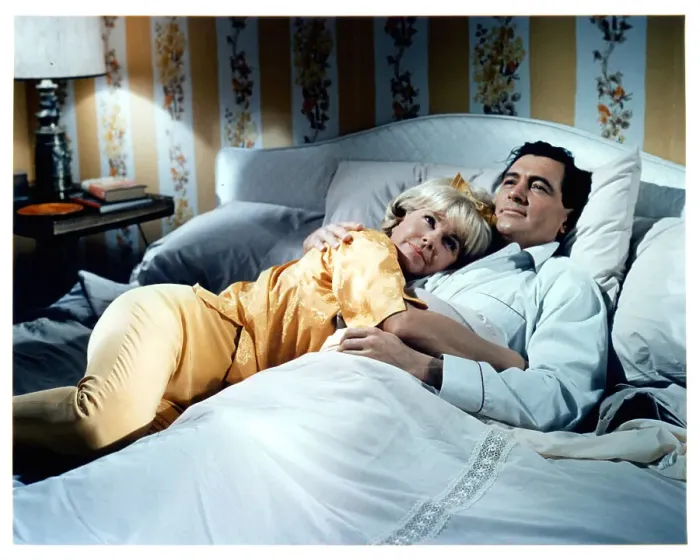Framed Print : Doris Day And Rock Hudson In Send Me No Flowers Framed Print : Doris Day And Rock Hudson In Send Me No Flowers