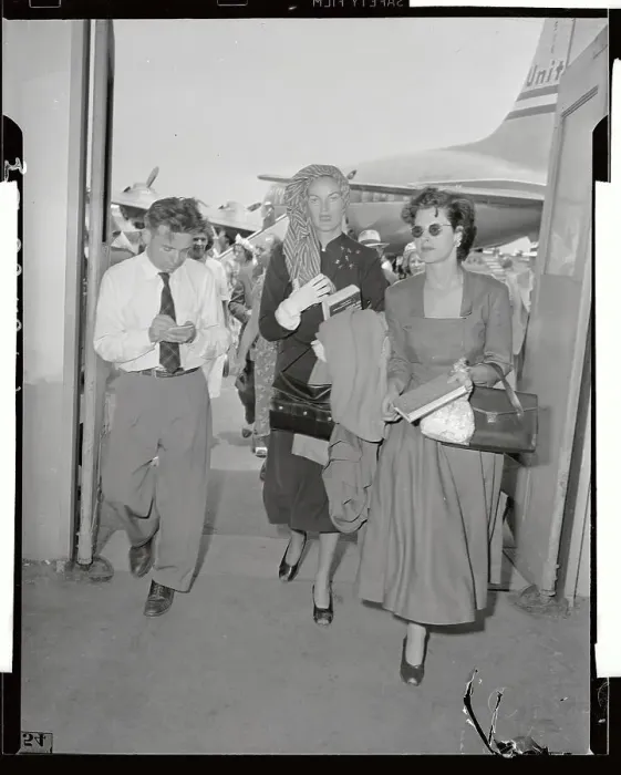 Framed Print : Doris Duke Rubirosa and Mrs. R.F. Somers Framed Print : Doris Duke Rubirosa and Mrs. R.F. Somers