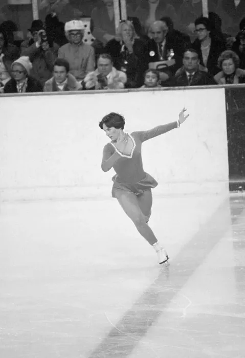 Framed Print : Dorothy Hamill Skating at Olympics Framed Print : Dorothy Hamill Skating at Olympics