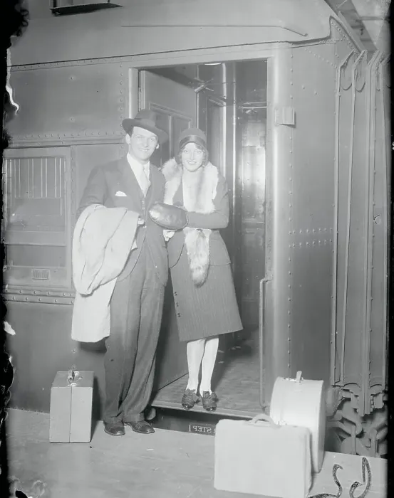 Framed Print : Douglas Fairbanks Jr. and Joan Crawford Framed Print : Douglas Fairbanks Jr. and Joan Crawford