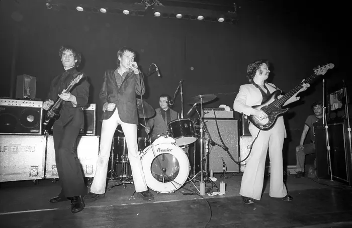 Framed Print : Dr Feelgood Live Framed Print : Dr Feelgood Live