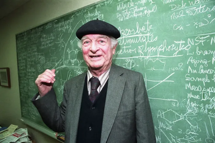 Framed Print : Dr. Linus Pauling at the Chalk Board Framed Print : Dr. Linus Pauling at the Chalk Board