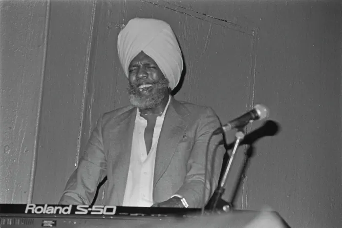 Framed Print : Dr Lonnie Smith Framed Print : Dr Lonnie Smith