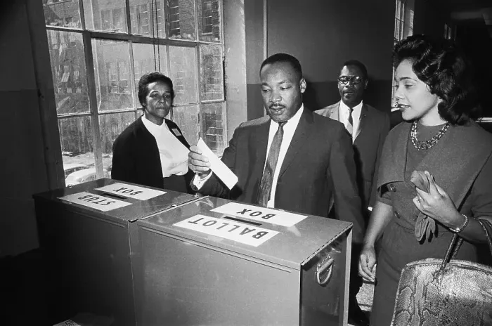 Framed Print : Dr. Martin L. King Voting Framed Print : Dr. Martin L. King Voting