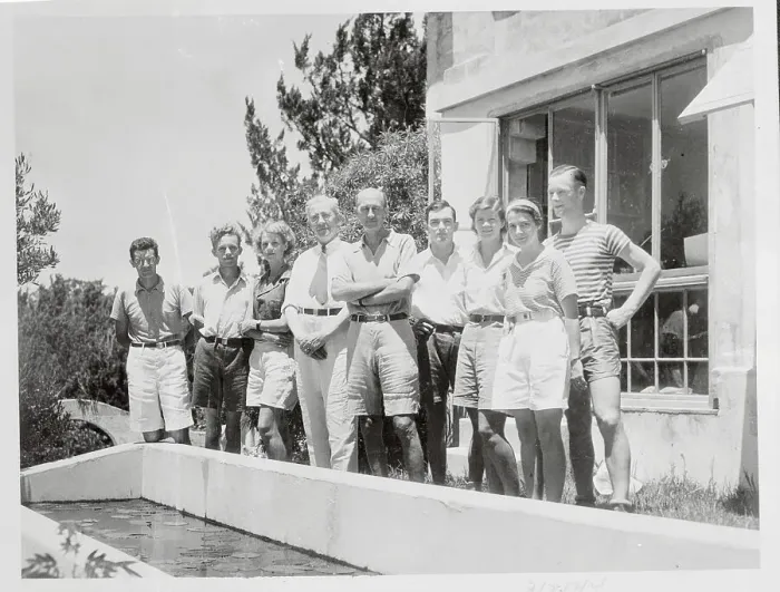 Framed Print : Dr William Beebe with His Crew in Bermuda Framed Print : Dr William Beebe with His Crew in Bermuda