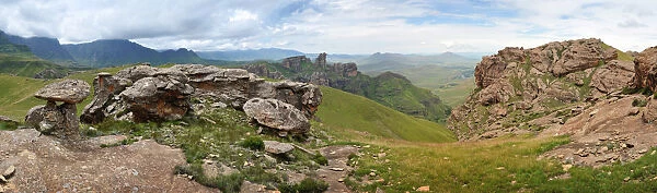 Drakensberg, Grass, Landscape, Mountain, Nature, Non-Urban Scene, Peacefulness, Physical Geography