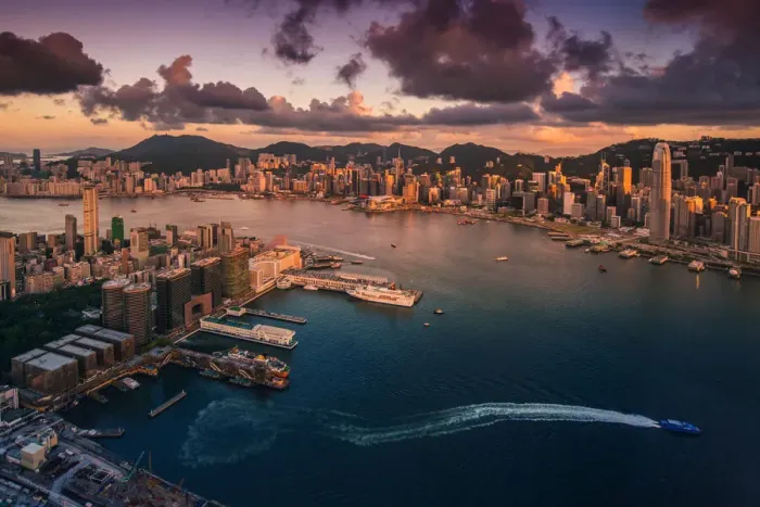 Framed Print : Dramatic sunset of Hong Kong harbour Framed Print : Dramatic sunset of Hong Kong harbour