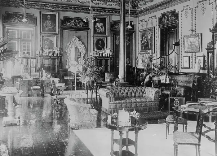 Framed Print : Drawing Room of Siam Royal Palace Framed Print : Drawing Room of Siam Royal Palace