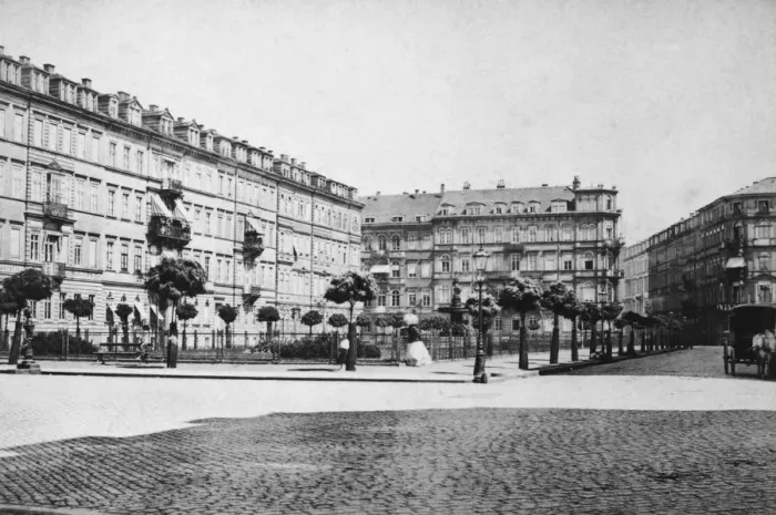 Framed Print : Dresden Racknitzplatz Framed Print : Dresden Racknitzplatz