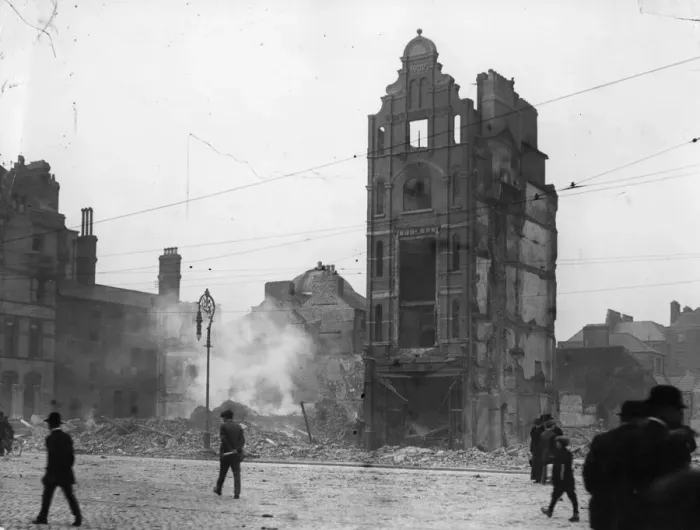 Framed Print : Dublin 1916 Framed Print : Dublin 1916