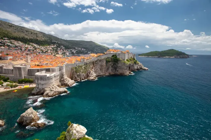 Framed Print : Dubrovnik Defensive wall