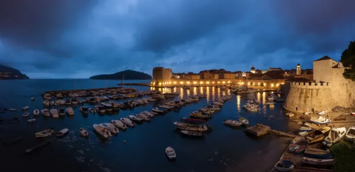 Framed Print : Dubrovnik Harbor, Croatia Framed Print : Dubrovnik Harbor, Croatia