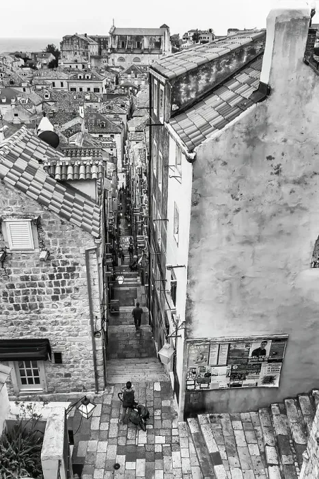 Framed Print : Dubrovnik - Old Town Alley Framed Print : Dubrovnik - Old Town Alley