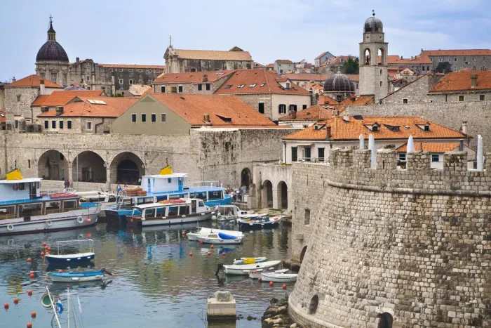 Framed Print : Dubvrovnik Adriatic Old town Framed Print : Dubvrovnik Adriatic Old town
