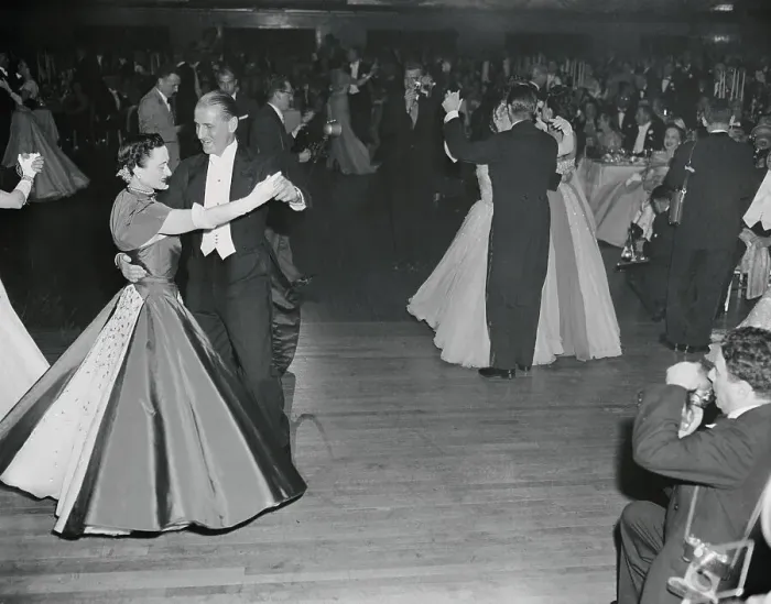Framed Print : Duchess of Windsor Dancing with Prince Serge Obolensky Framed Print : Duchess of Windsor Dancing with Prince Serge Obolensky