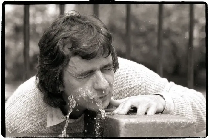 Framed Print : Dudley Moore Tries to Drink Water from Fountain Framed Print : Dudley Moore Tries to Drink Water from Fountain