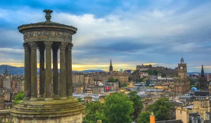 Framed Print : Dugald Stewart Monument with the view of Edinburgh city at dusk Framed Print : Dugald Stewart Monument with the view of Edinburgh city at dusk