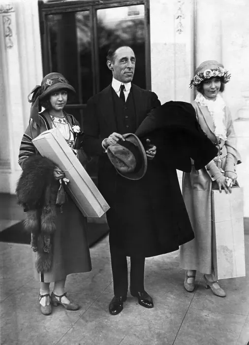 Framed Print : D.W. Griffith Leaving White House with Gish Sisters Framed Print : D.W. Griffith Leaving White House with Gish Sisters