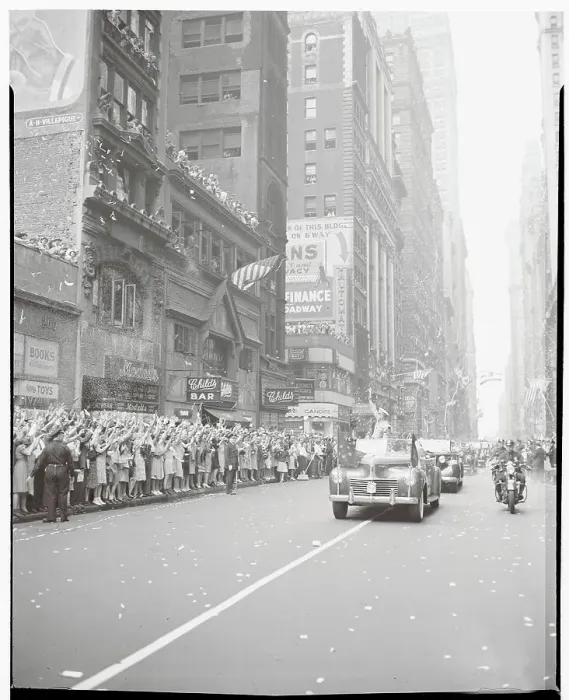 Framed Print : Dwight D. Eisenhower in Manhattan Parade Framed Print : Dwight D. Eisenhower in Manhattan Parade
