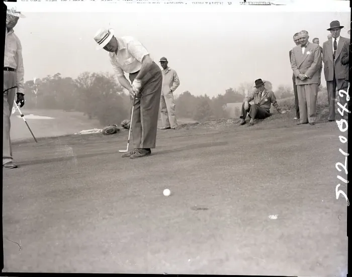 Framed Print : Dwight Eisenhower Taking a Putt Framed Print : Dwight Eisenhower Taking a Putt