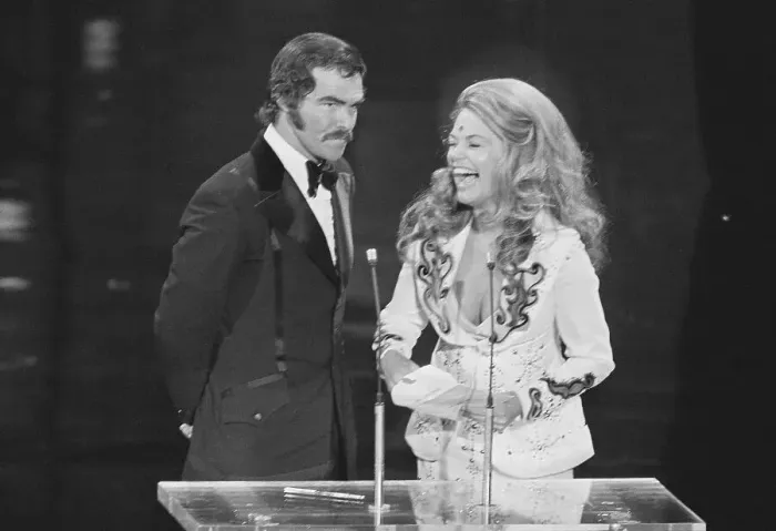 Framed Print : Dyan Cannon and Burt Reynolds at Academy Awards Framed Print : Dyan Cannon and Burt Reynolds at Academy Awards