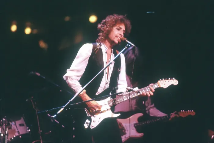 Framed Print : Dylan Performs In Atlanta
