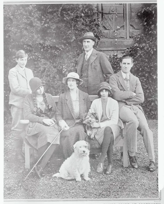 Framed Print : Earl of Lytton and Family Framed Print : Earl of Lytton and Family