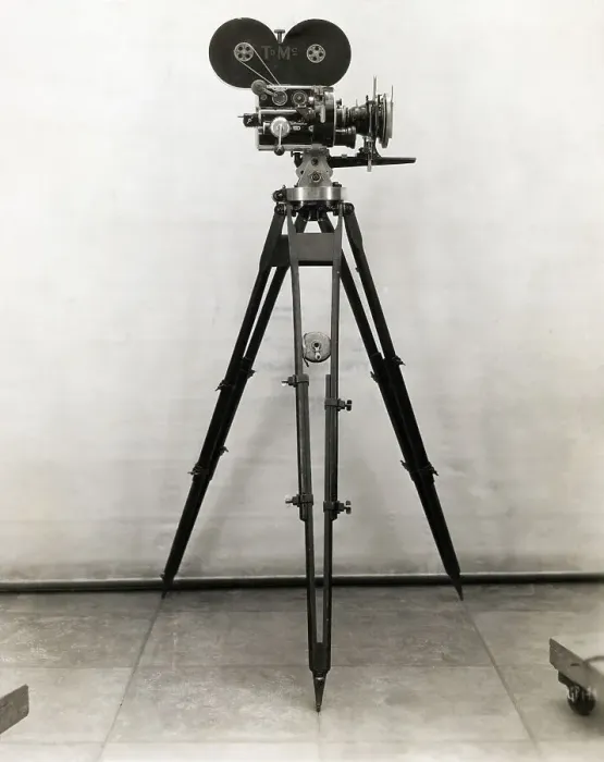 Framed Print : Early Movie Camera on Tripod Framed Print : Early Movie Camera on Tripod