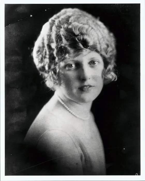 Framed Print : Early Portrait of Thelma Todd Framed Print : Early Portrait of Thelma Todd