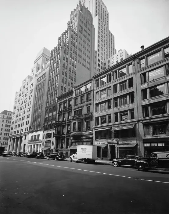 Framed Print : East 57th Street, New York Framed Print : East 57th Street, New York