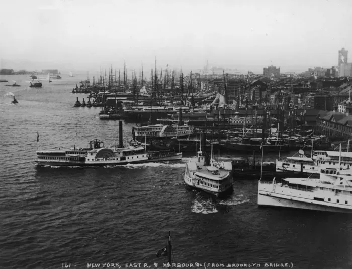 Framed Print : East River Harbour Framed Print : East River Harbour