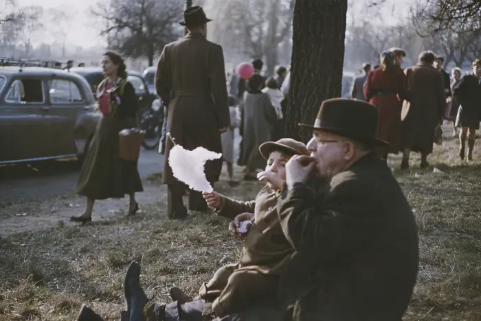 Framed Print : Easter Fair In Hampstead