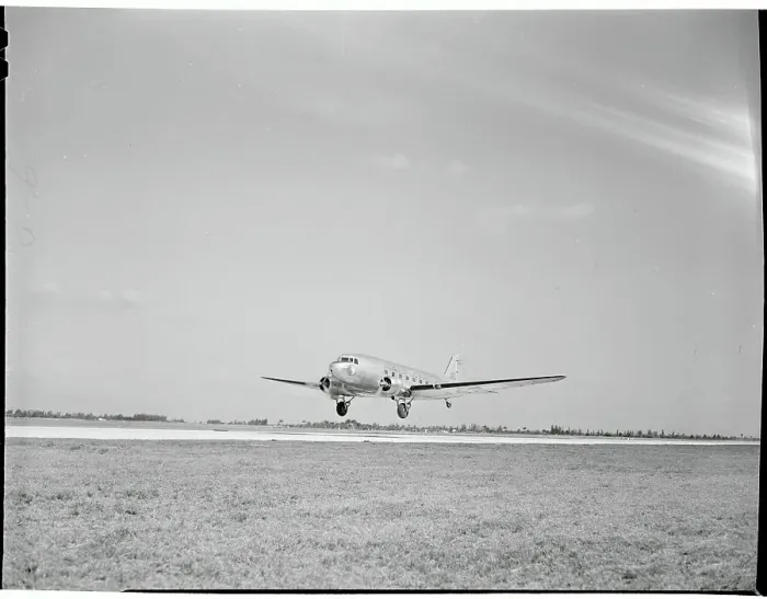 Framed Print : Eastern Air Lines Douglas DC-3 Airliner Taking Off Framed Print : Eastern Air Lines Douglas DC-3 Airliner Taking Off