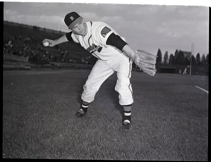 Framed Print : Ed Mathews Throwing At Practice Framed Print : Ed Mathews Throwing At Practice