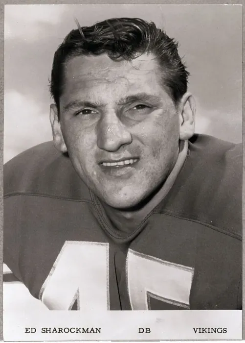 Framed Print : Ed Sharockman of the Minnesota Vikings Framed Print : Ed Sharockman of the Minnesota Vikings