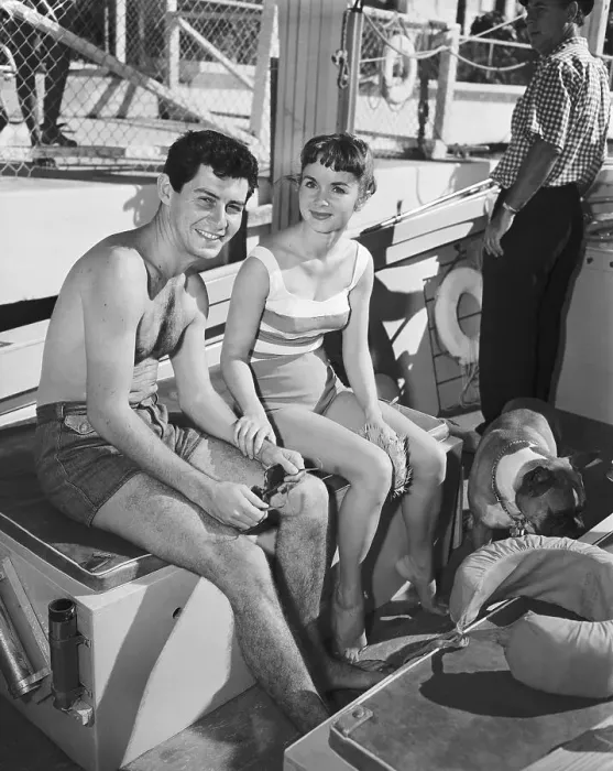 Framed Print : Eddie Fisher and Debbie Reynolds During Honeymoon Framed Print : Eddie Fisher and Debbie Reynolds During Honeymoon
