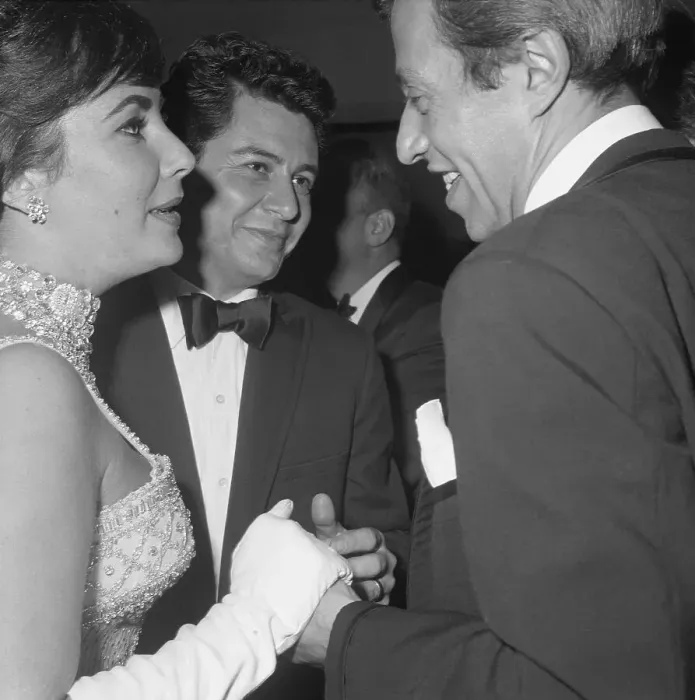 Framed Print : Eddie Fisher and Elizabeth Taylor with Guests Framed Print : Eddie Fisher and Elizabeth Taylor with Guests